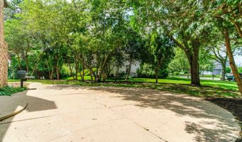 408 W Foxdale Ln, Arlington Heights, IL 60004