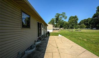 577 Catalina Dr, Akron, OH 44319