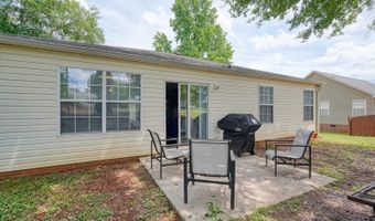 502 Usher Ct, Boiling Springs, SC 29316