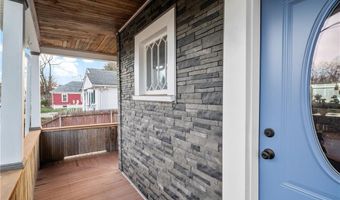 36 England St, Cumberland, RI 02864