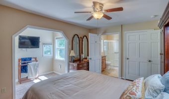 1275 N FARMVIEW Dr, Dover, DE 19904
