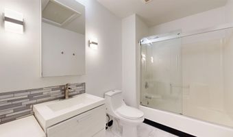 106 E Redrock Dr, Burlington, VT 05401