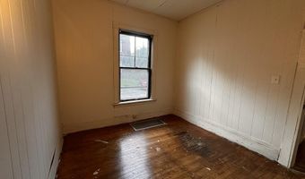 16 Walter St, Bangor, ME 04401