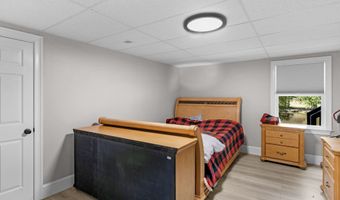 967 Five Points Rd, Barnesville, GA 30204