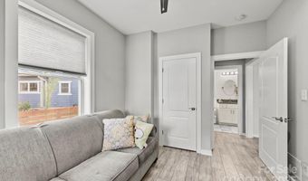 51 Verde Dr, Asheville, NC 28806