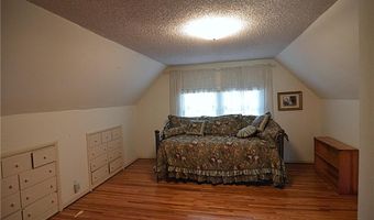 13905 Leavenworth Rd, Basehor, KS 66007