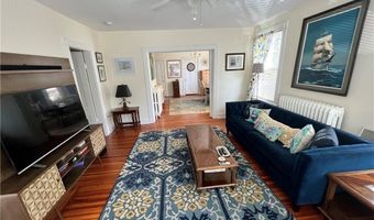 28 Calvert St 1, Newport, RI 02840