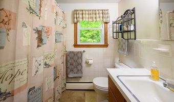 208 North St, Belchertown, MA 01007