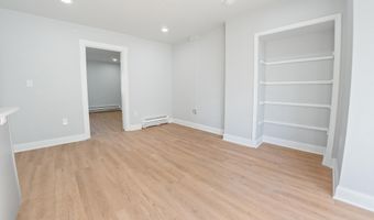 827 LINDEN St W, Allentown, PA 18101