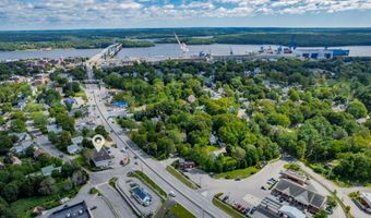 125 Leeman Hwy, Bath, ME 04530