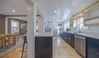 3 Wayman Ln, Bar Harbor, ME 04609
