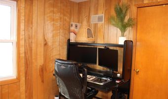 1802 10th Pl NE, Austin, MN 55912