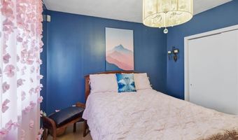 76 Sabra St, Cranston, RI 02910