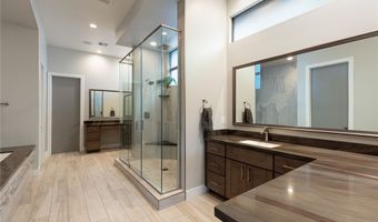 38 Moonfire Dr, Las Vegas, NV 89135