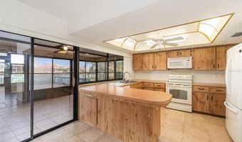 909 CHIPAWAY Dr, Apollo Beach, FL 33572