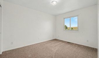 915 Kansas Ave, Berthoud, CO 80513