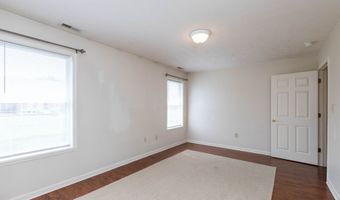 225 Waterford Ct, Avon, IN 46123
