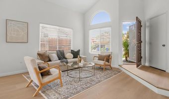 1813 Avenida Segovia, Oceanside, CA 92056