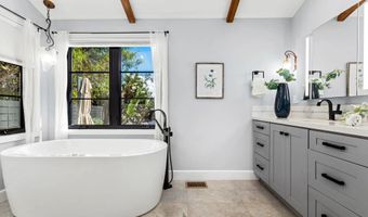 2335 Ivy Rd, Oceanside, CA 92054