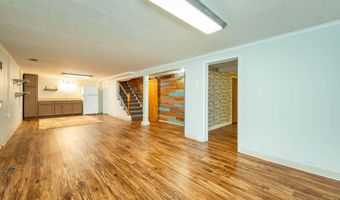 2213 Jensen Ave, Ames, IA 50010