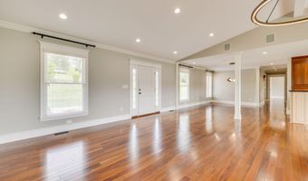 20484 Lake Rd, Abingdon, VA 24211