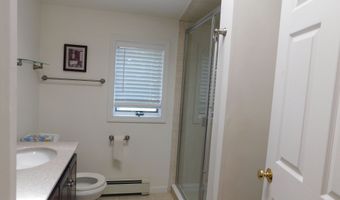 8 Tilden Rd, Danbury, CT 06810
