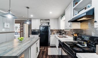 2801 Fudges Creek Rd, Barboursville, WV 25504