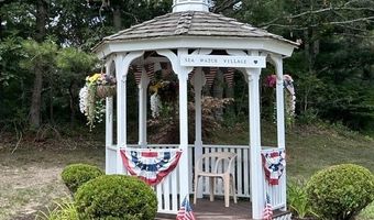 20 Roundhouse Rd 20, Bourne, MA 02532