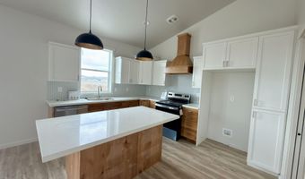 1073 Alpine Ave, Chubbuck, ID 83202