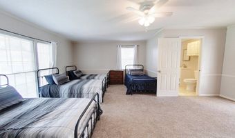 1402 Pineland Dr, Bainbridge, GA 39819
