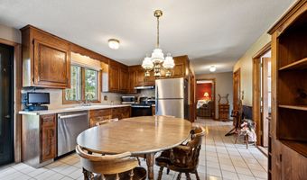 198 Crown St, Bristol, CT 06010
