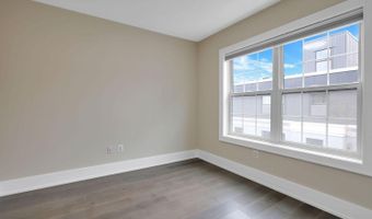 16 17TH St NE 312, Washington, DC 20002