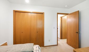 1681 Elcadore Dr, Anchorage, AK 99507