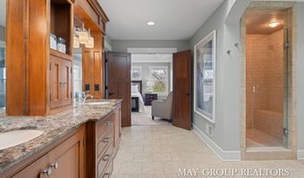 5254 Canyon River Dr NE, Ada, MI 49301