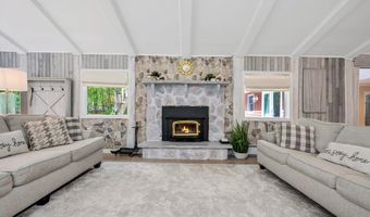 108 Tall Oak Rd, Albrightsville, PA 18210
