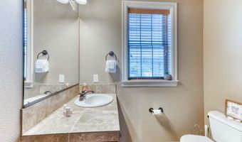 547 FRONT St, Rockaway Beach, OR 97136
