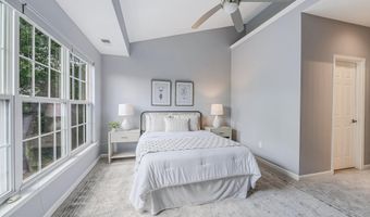 20404 TRAILS END Ter, Ashburn, VA 20147