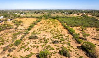 4246 Rakowitz Rd, Adkins, TX 78101