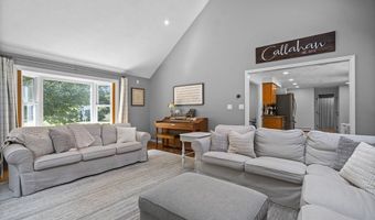 9 Meridien Way, Billerica, MA 01821