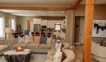 1709 W Riverside Dr, Carlsbad, NM 88220