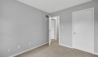 46 VILLAGE Dr, Dover, DE 19904