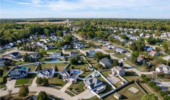 658 Nicole Dr, Amherst, OH 44001