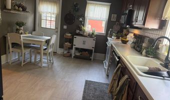 1409 13th St, Aurora, NE 68818