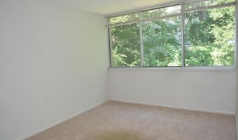 4360 IVYMOUNT Ct 32, Annandale, VA 22003