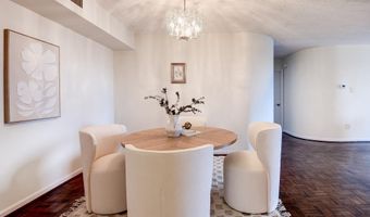 1101 S ARLINGTON RIDGE Rd S 208, Arlington, VA 22202