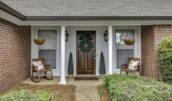 317 Greensboro Dr, Brandon, MS 39047