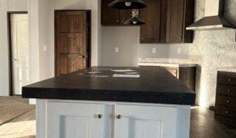 811 NE Front St, Millsap, TX 76066