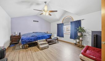 208 13th St SW, Altoona, IA 50009