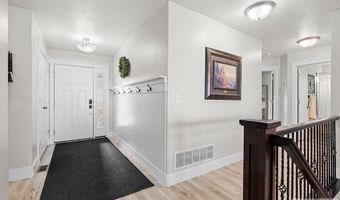 890 Dell Rd, Chubbuck, ID 83202
