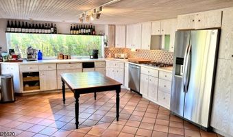 21 Payne Rd, Andover, NJ 07860